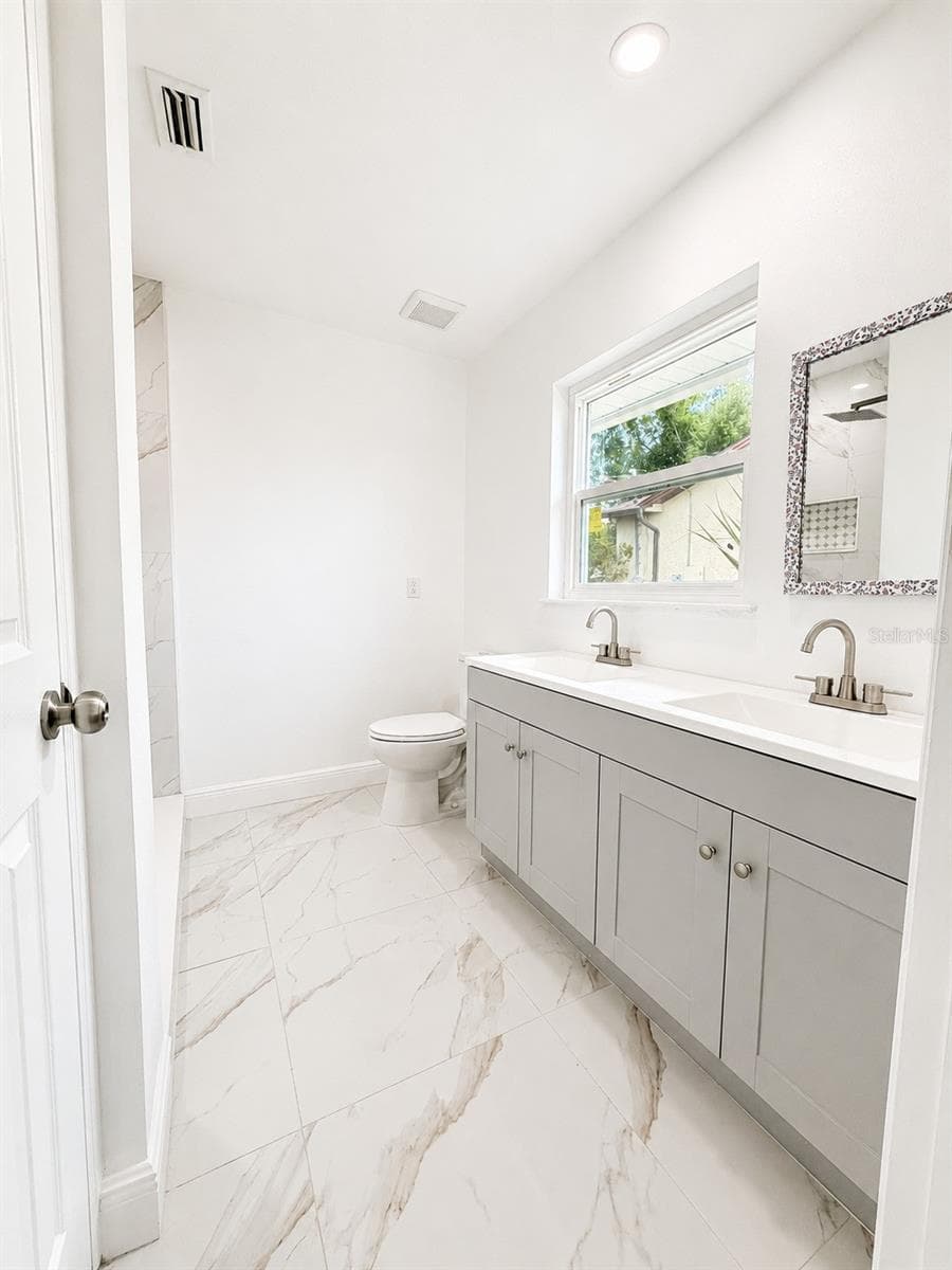 907 VALENTINA DRIVE — photo 30 of 43