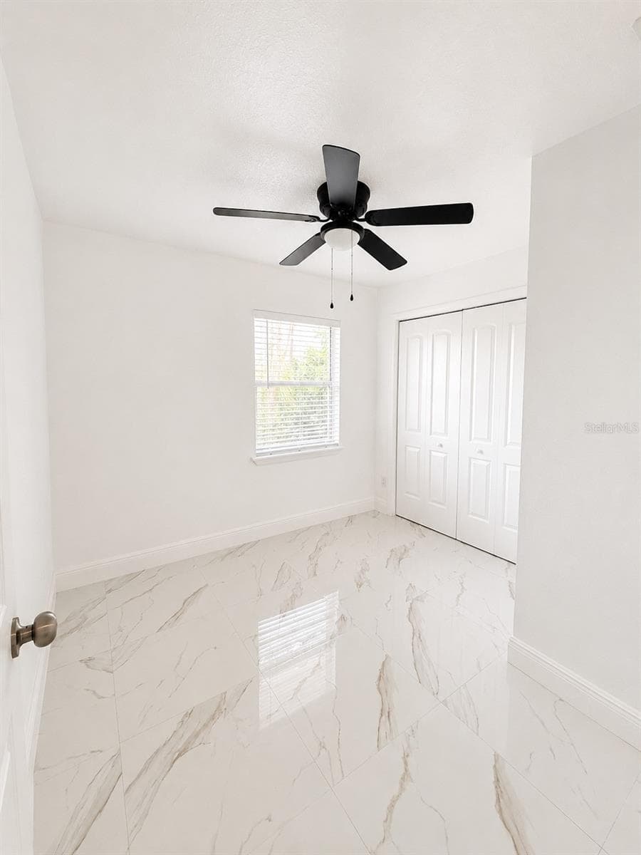 907 VALENTINA DRIVE — photo 38 of 43