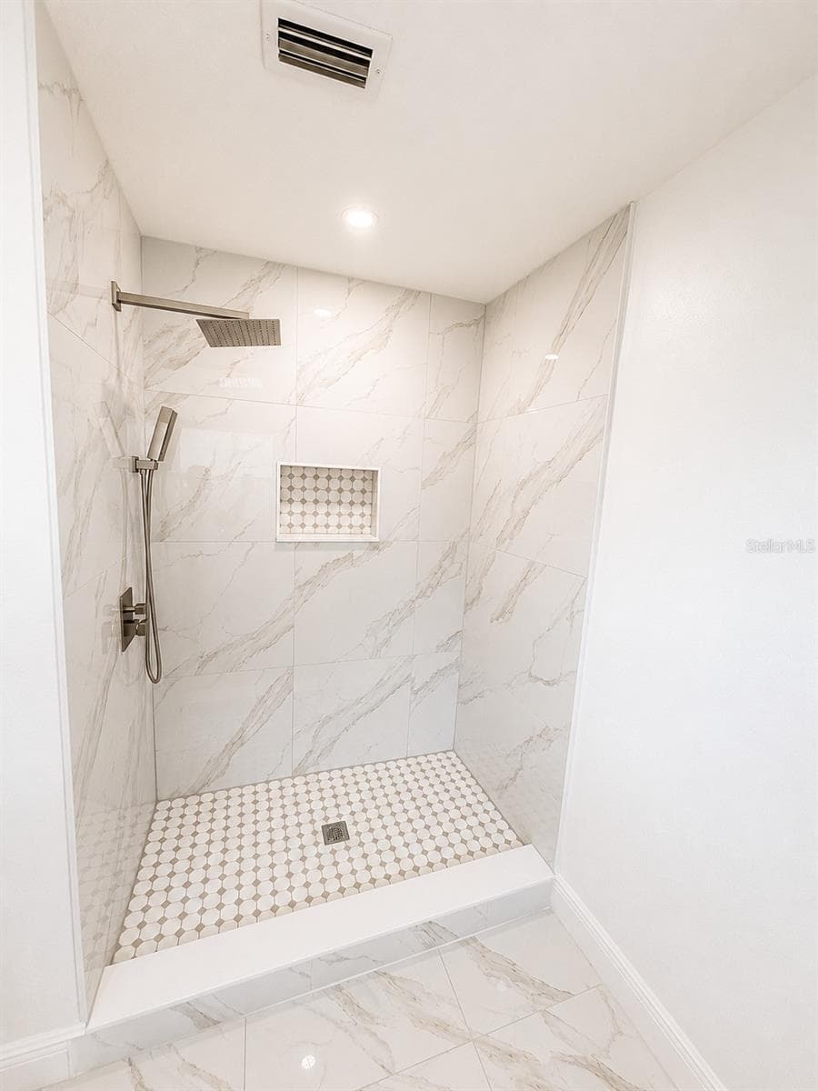 907 VALENTINA DRIVE — photo 33 of 43