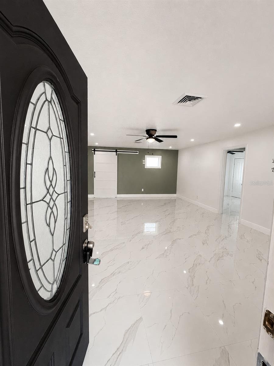 907 VALENTINA DRIVE — photo 8 of 43