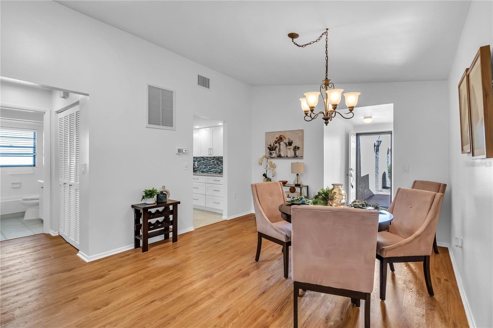 4740 MARSH FIELD ROAD — photo 8 of 28