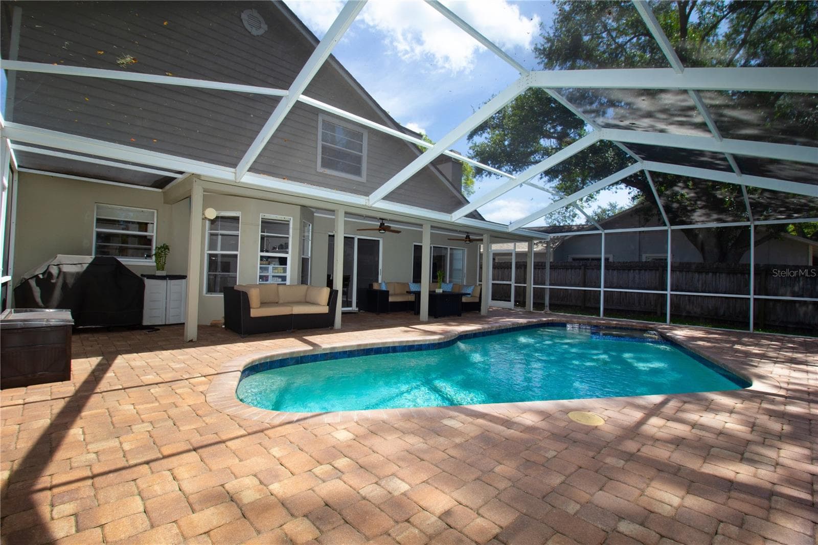 1564 COLONY COURT — photo 4 of 58