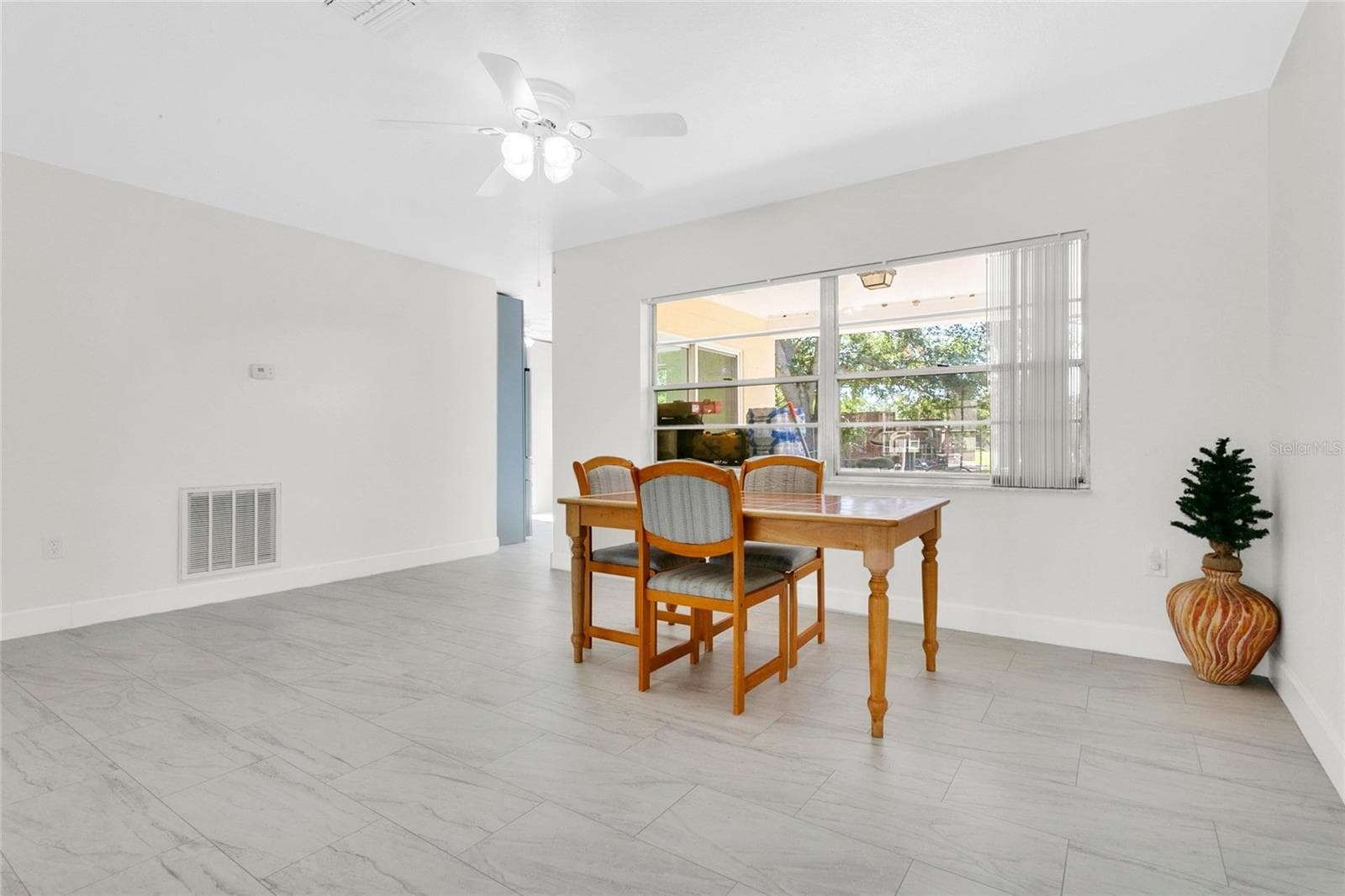 1801 EASTERN AVENUE — photo 4 of 20