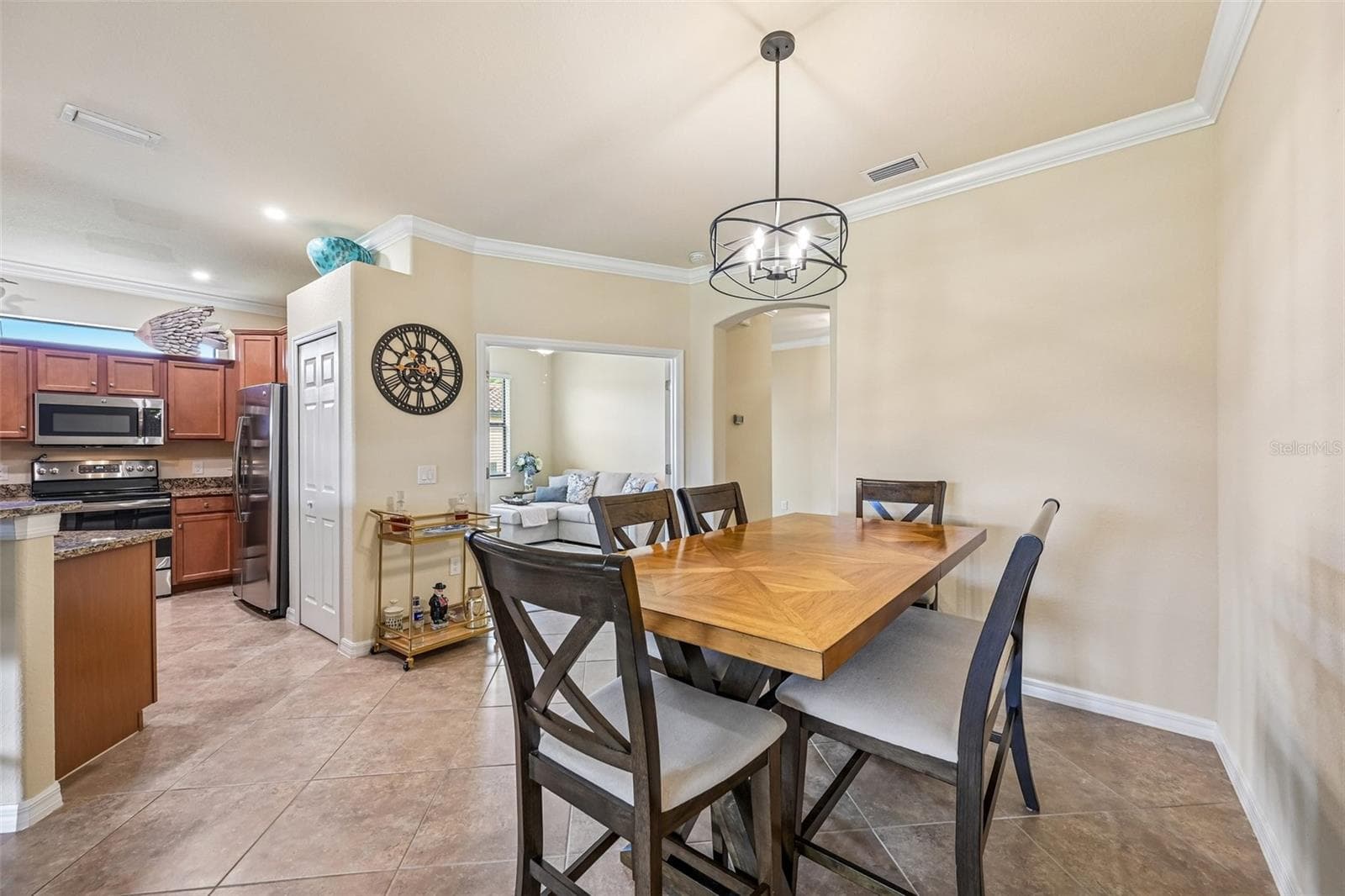 12664 FELICE DRIVE — photo 10 of 65