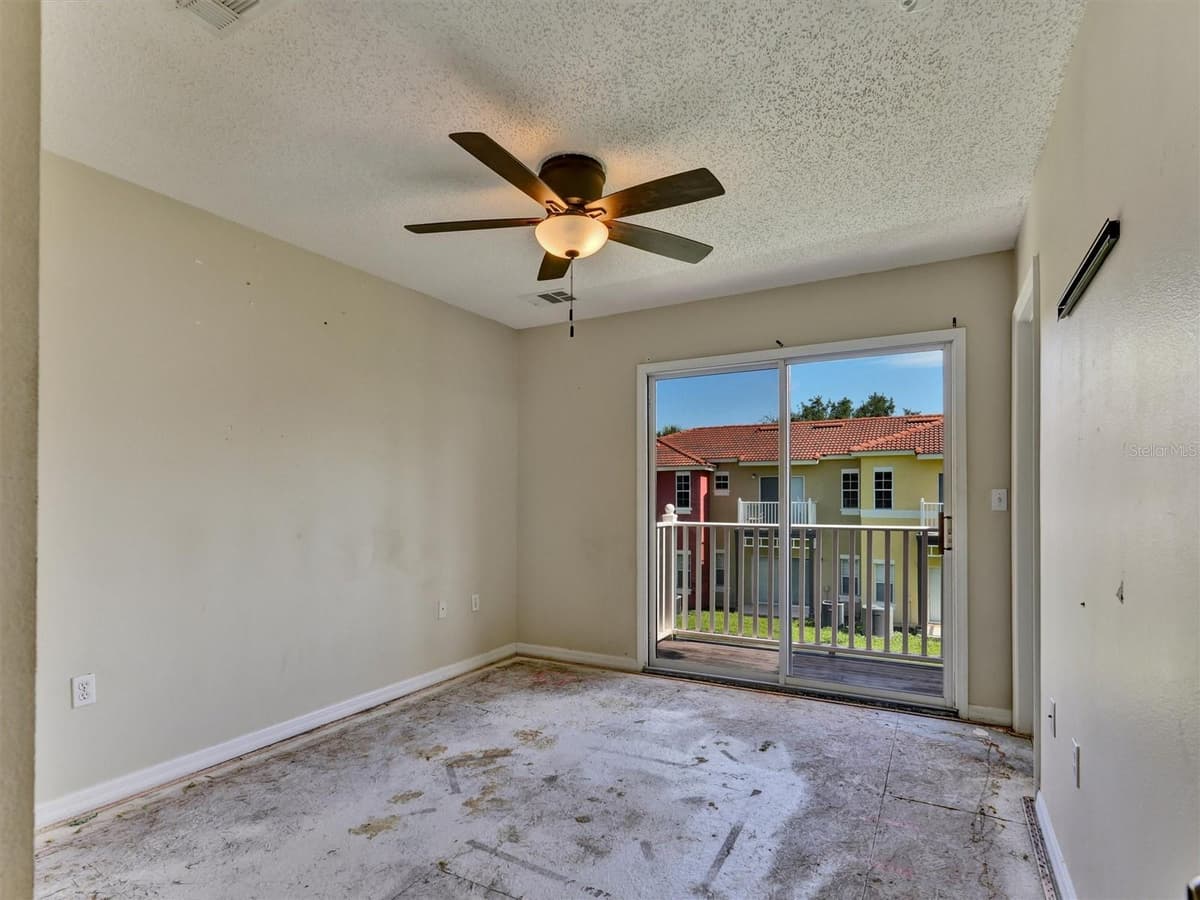 8407 BLUE LAGOON DRIVE — photo 17 of 28