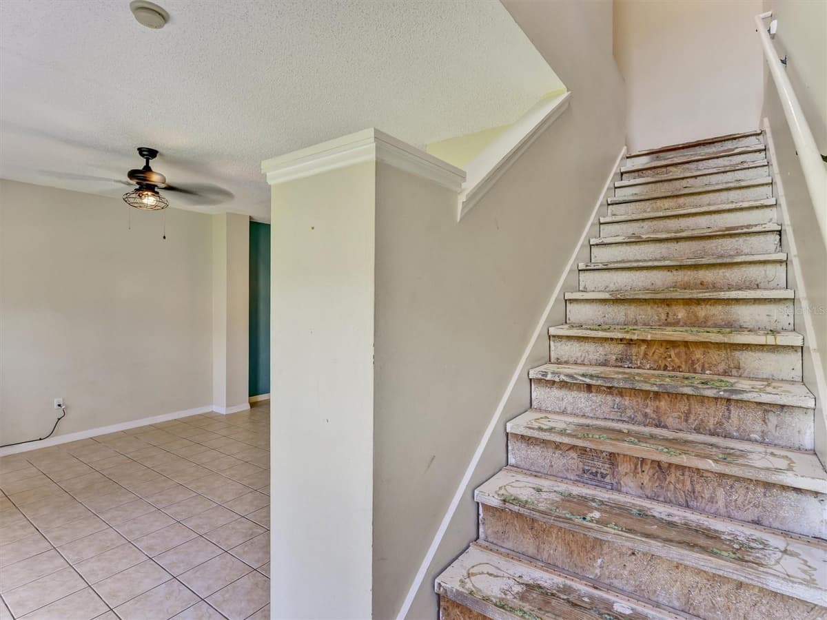 8407 BLUE LAGOON DRIVE — photo 14 of 28