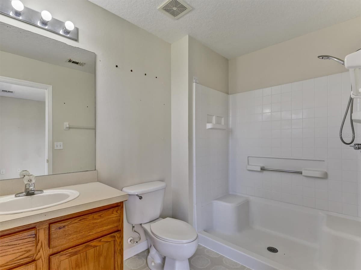 8407 BLUE LAGOON DRIVE — photo 20 of 28