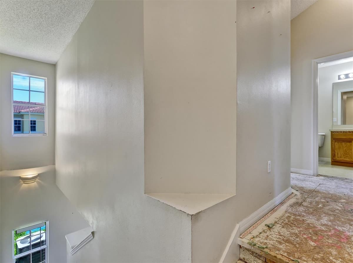 8407 BLUE LAGOON DRIVE — photo 15 of 28
