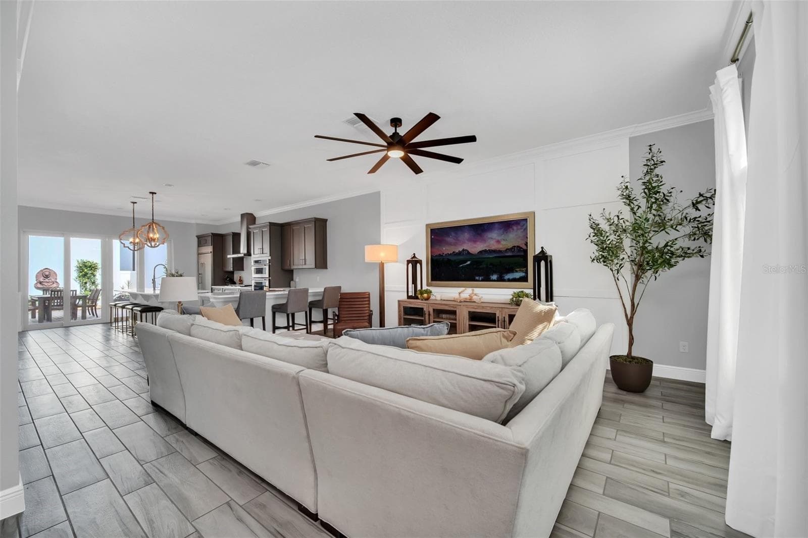8878 BISMARCK PALM DRIVE — photo 7 of 41