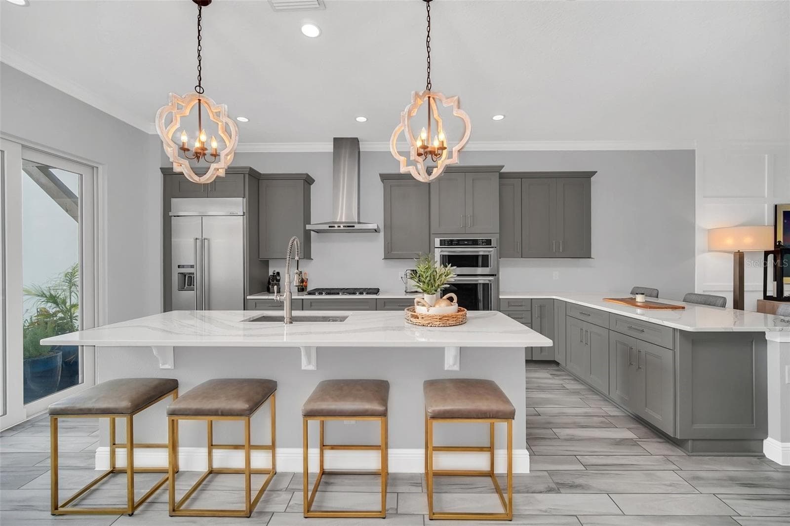 8878 BISMARCK PALM DRIVE — photo 15 of 41