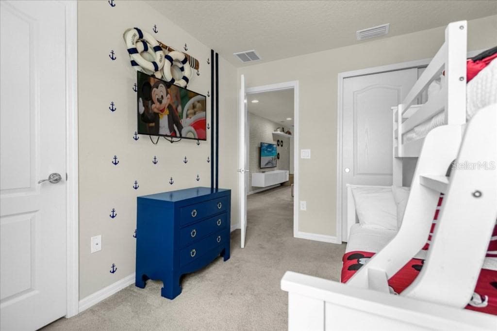 2413 DUBAI ST — photo 22 of 39