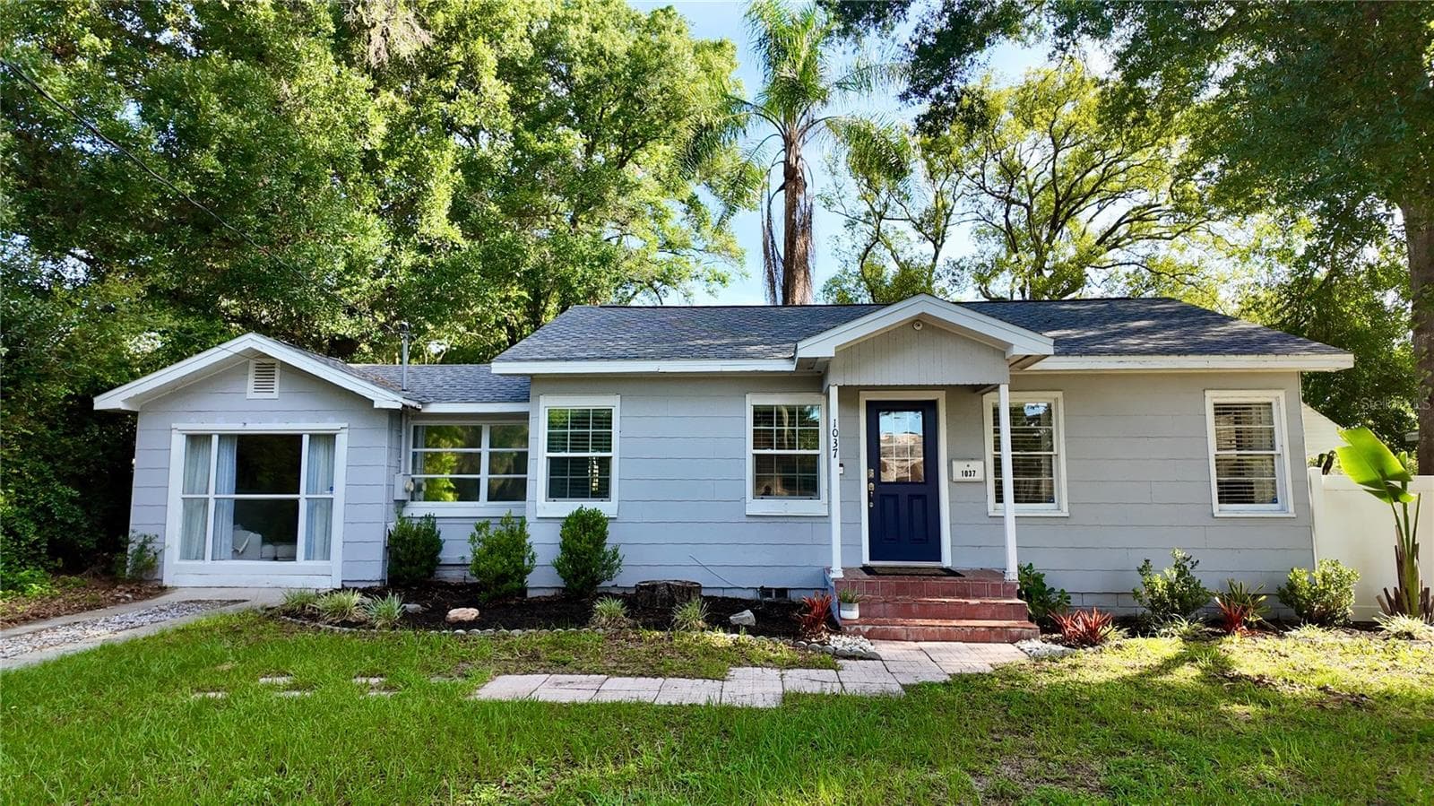 1037 JOSEPHINE STREET