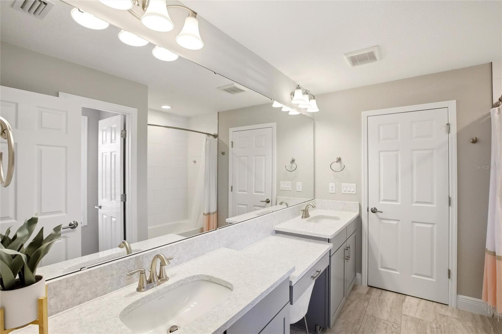 9109 WARM SPRINGS CIRCLE — photo 34 of 68