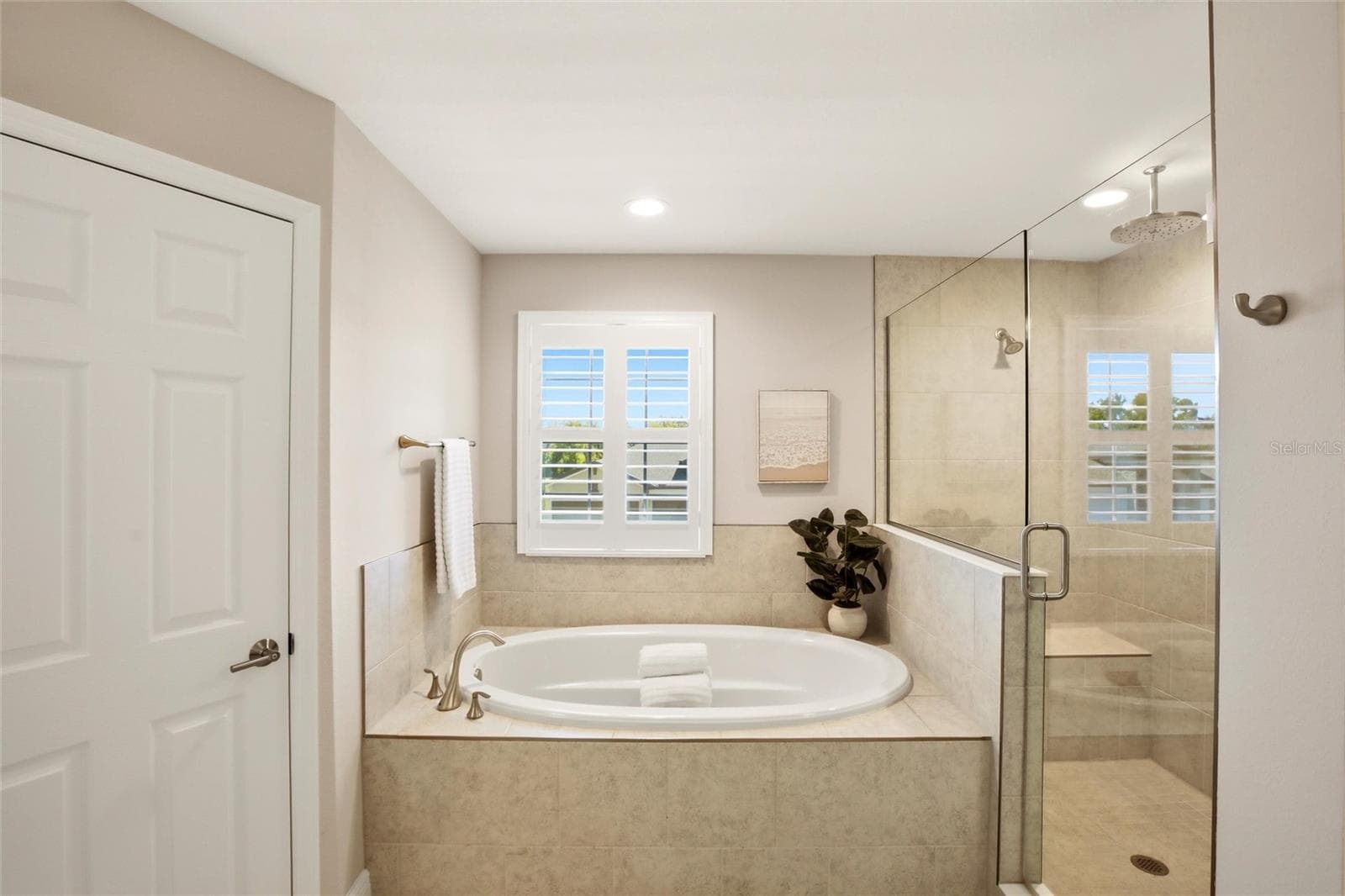 9109 WARM SPRINGS CIRCLE — photo 28 of 68