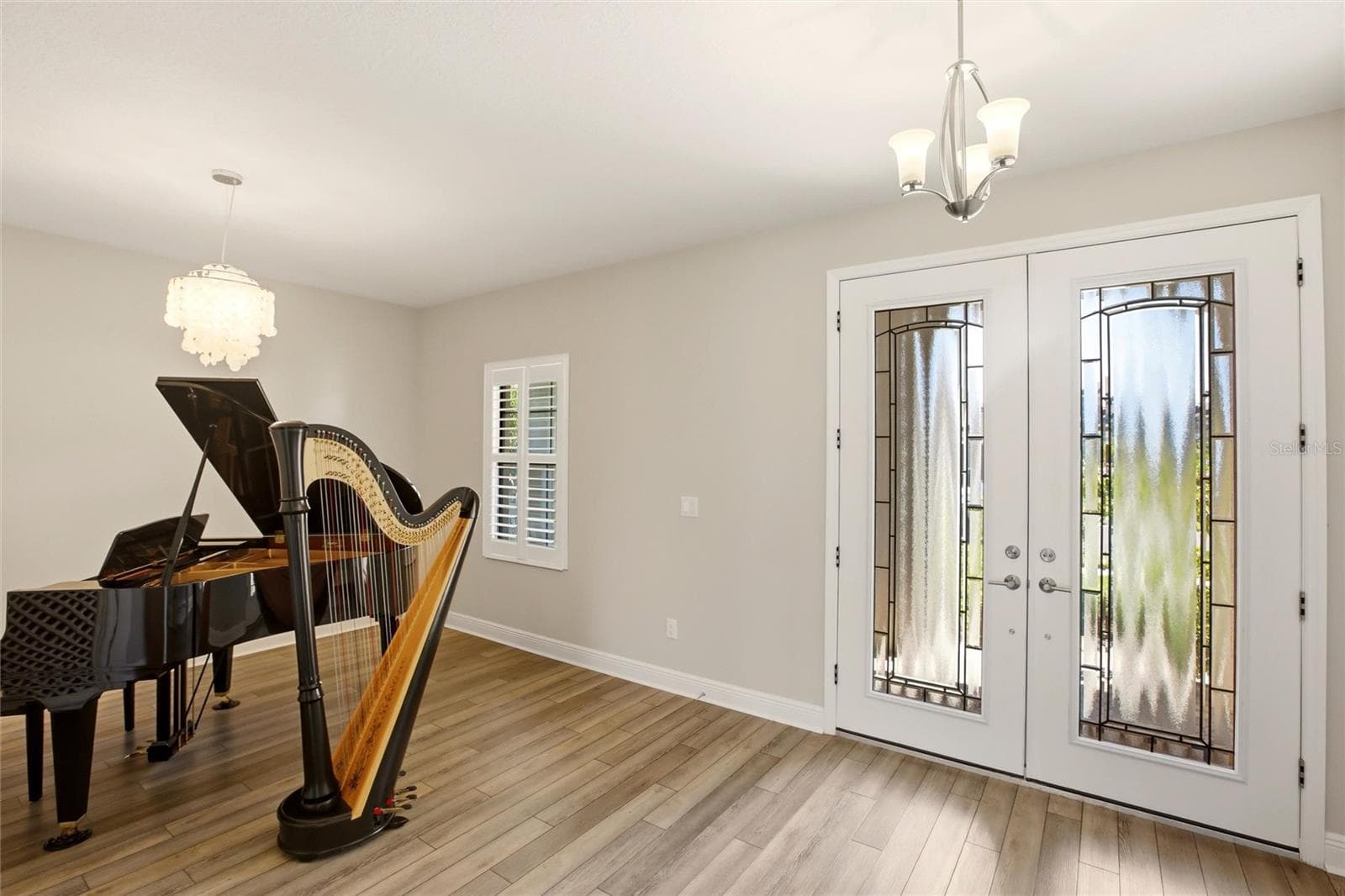 9109 WARM SPRINGS CIRCLE — photo 5 of 68
