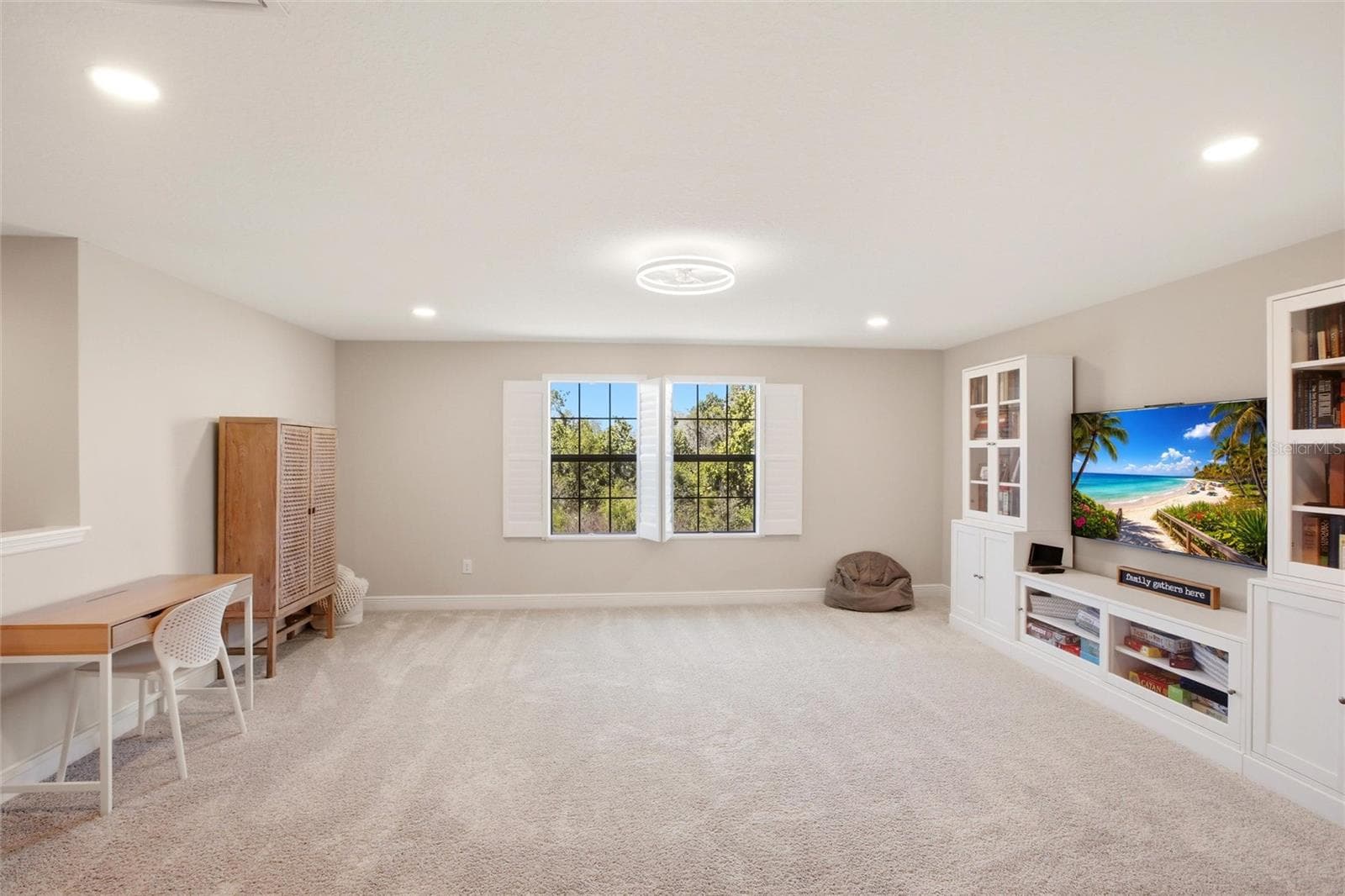 9109 WARM SPRINGS CIRCLE — photo 22 of 68