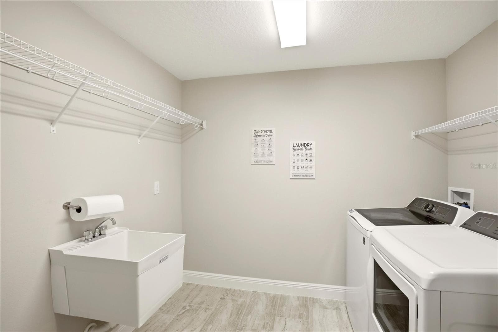 9109 WARM SPRINGS CIRCLE — photo 44 of 68