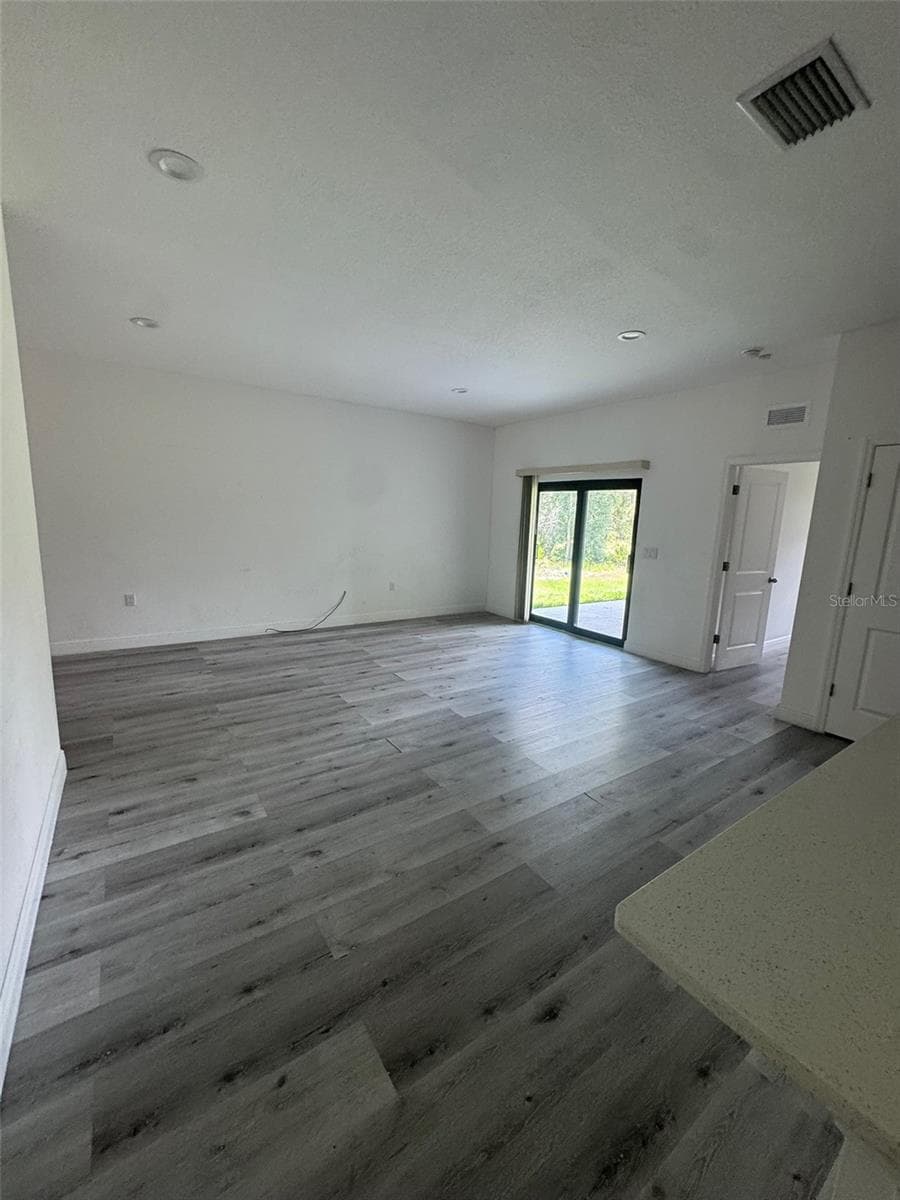613 LOLETA COURT — photo 12 of 30