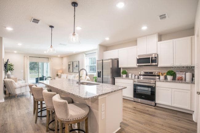 1083 WELDA LANE — photo 4 of 23