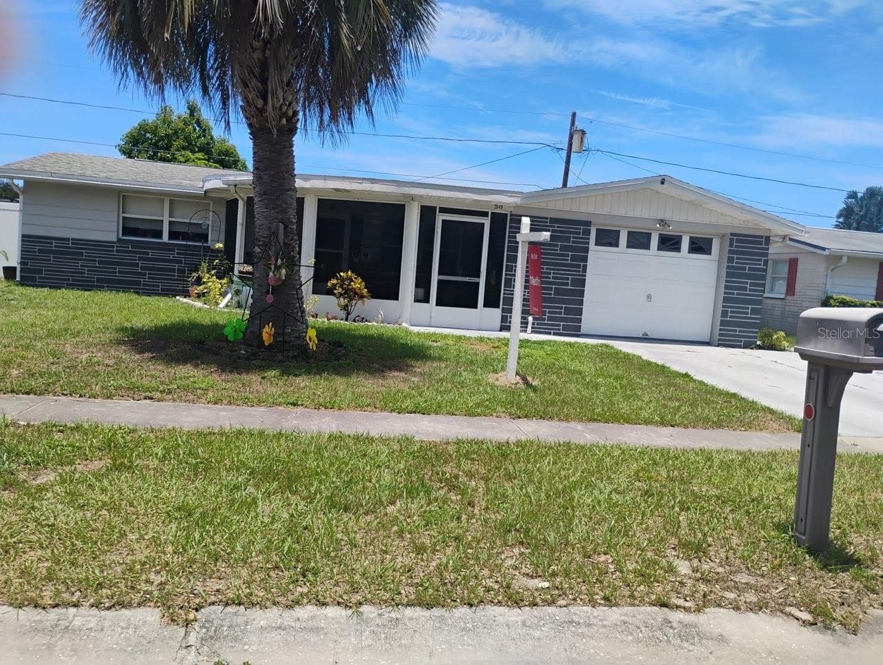 2049 MAUREEN DRIVE