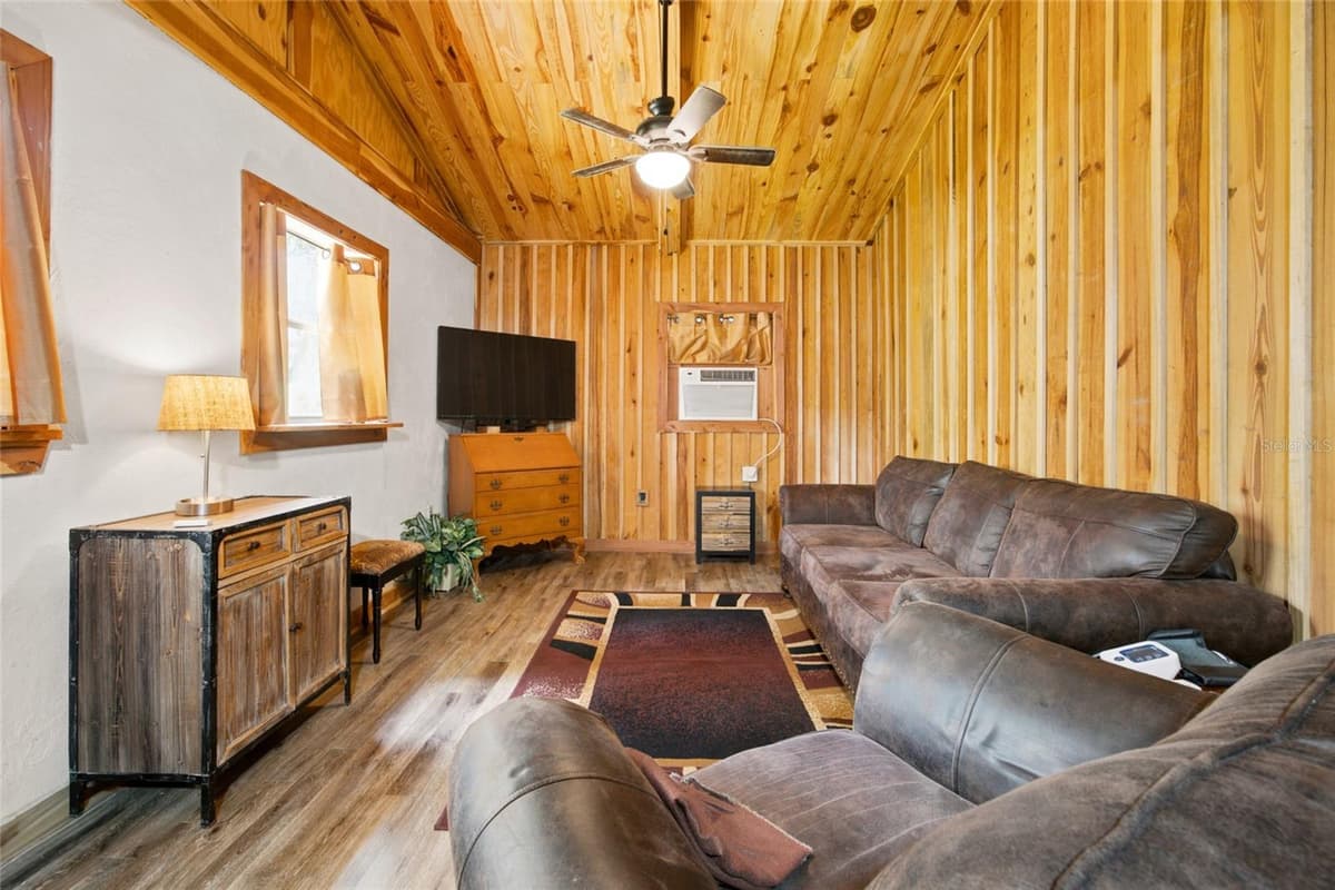 40847 COUNTY ROAD 439 — photo 19 of 57