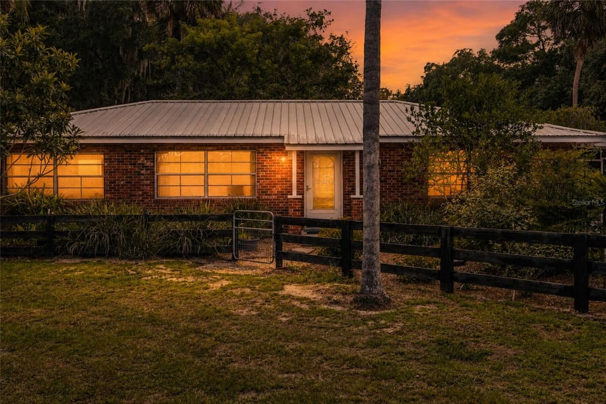 40847 COUNTY ROAD 439 — photo 1 of 57