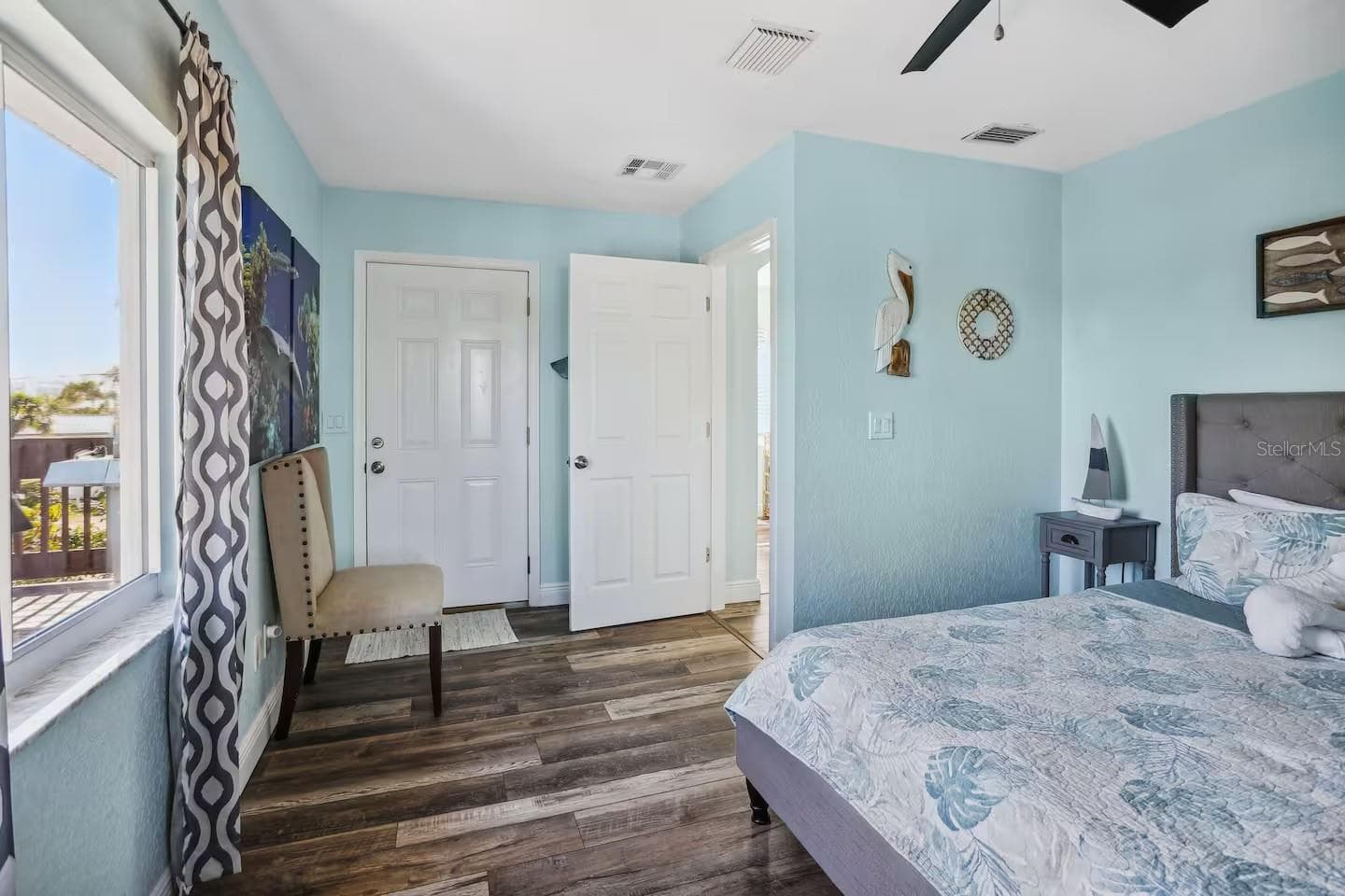 12201 GULF BOULEVARD — photo 26 of 57
