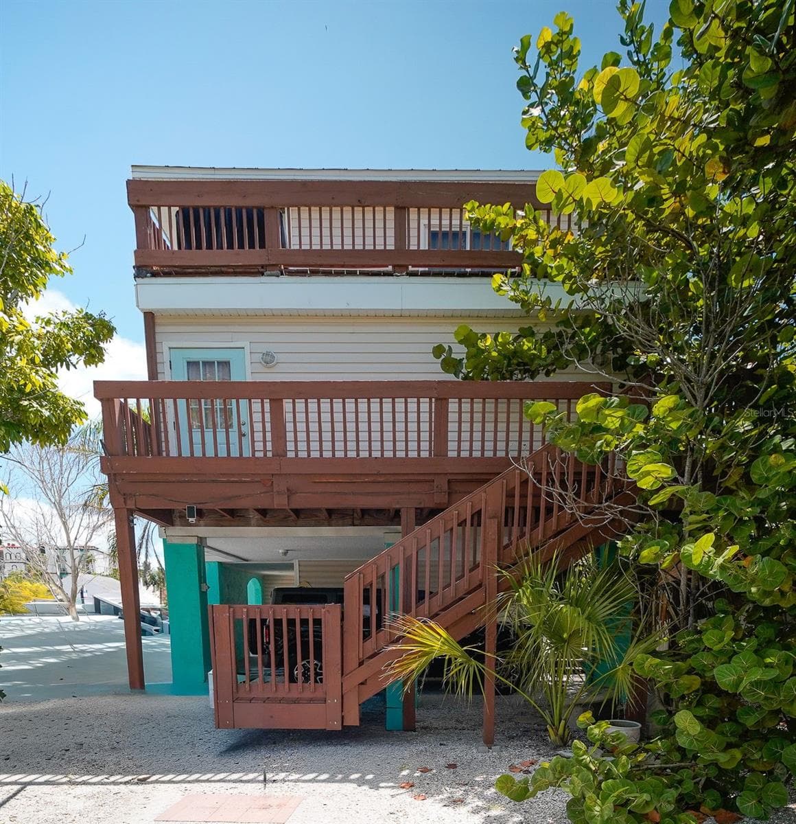 12201 GULF BOULEVARD — photo 43 of 57
