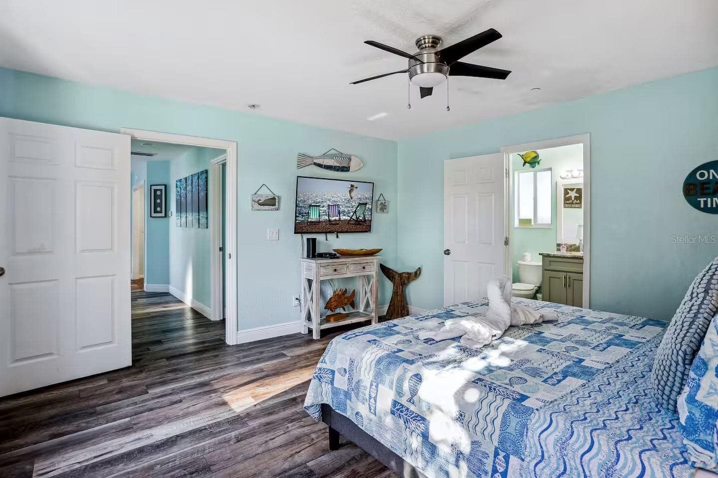 12201 GULF BOULEVARD — photo 22 of 57