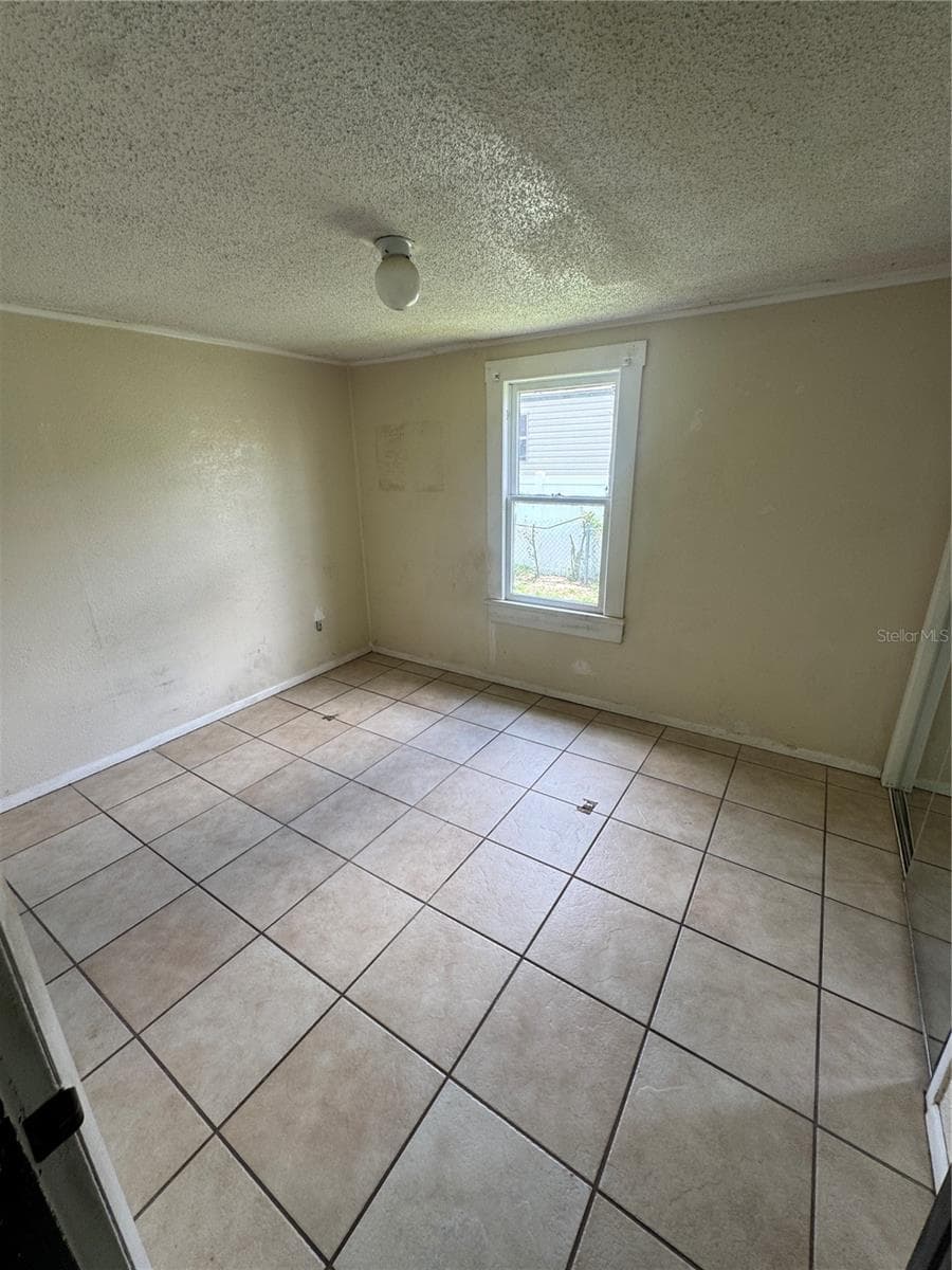 207 IDAHO AVENUE — photo 12 of 21