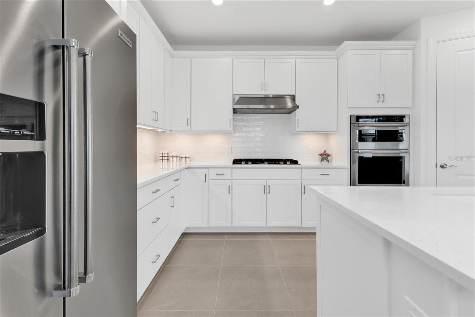 4400 LAKESIDE GROVE PLACE — photo 13 of 75