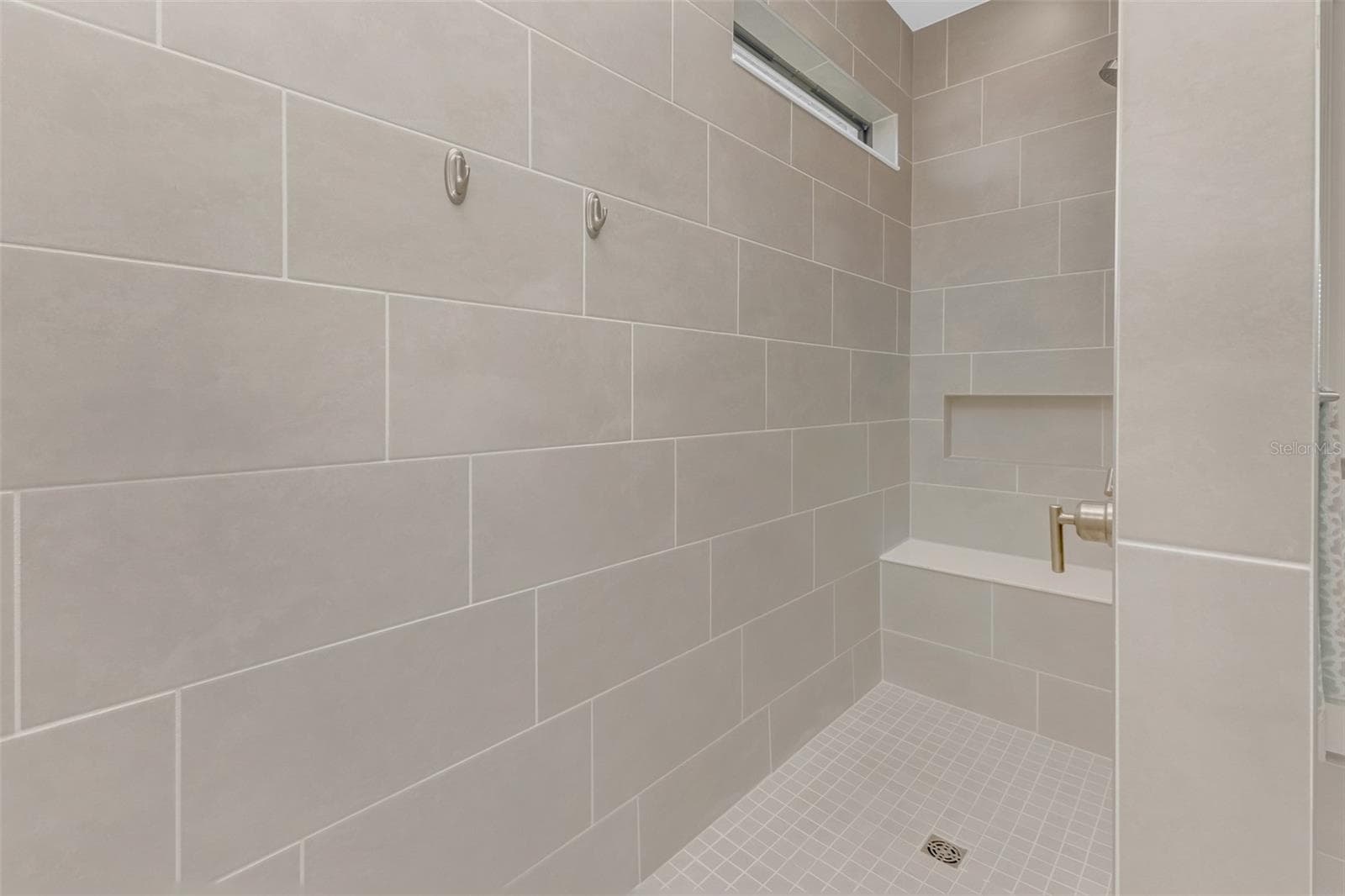 4400 LAKESIDE GROVE PLACE — photo 42 of 75