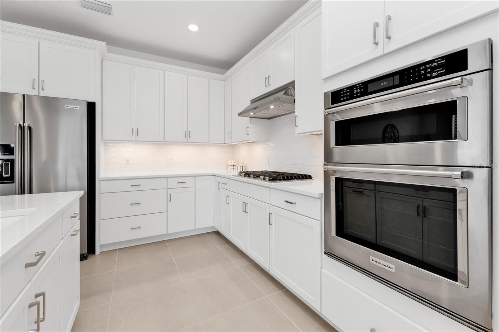 4400 LAKESIDE GROVE PLACE — photo 10 of 75