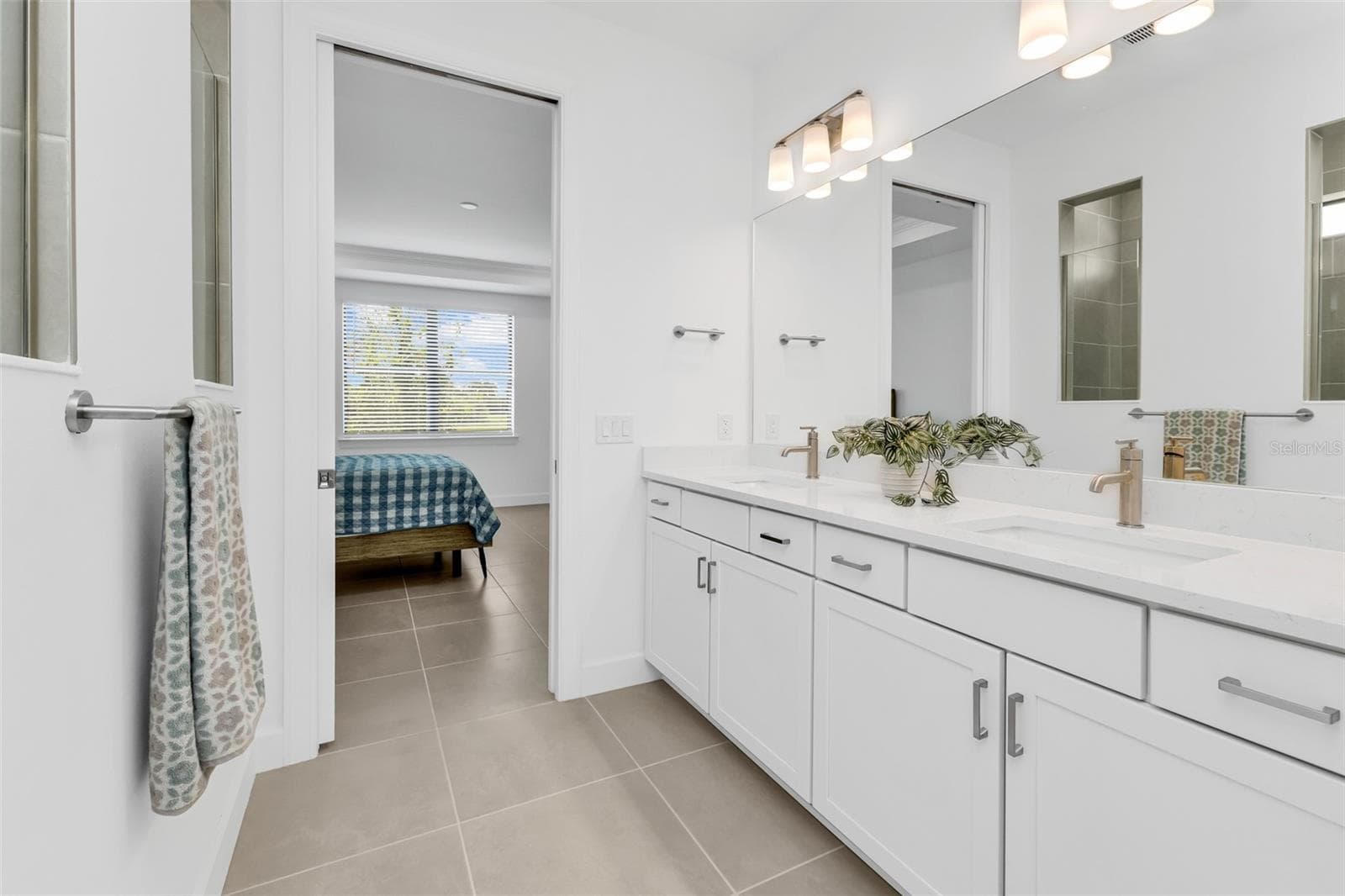 4400 LAKESIDE GROVE PLACE — photo 40 of 75
