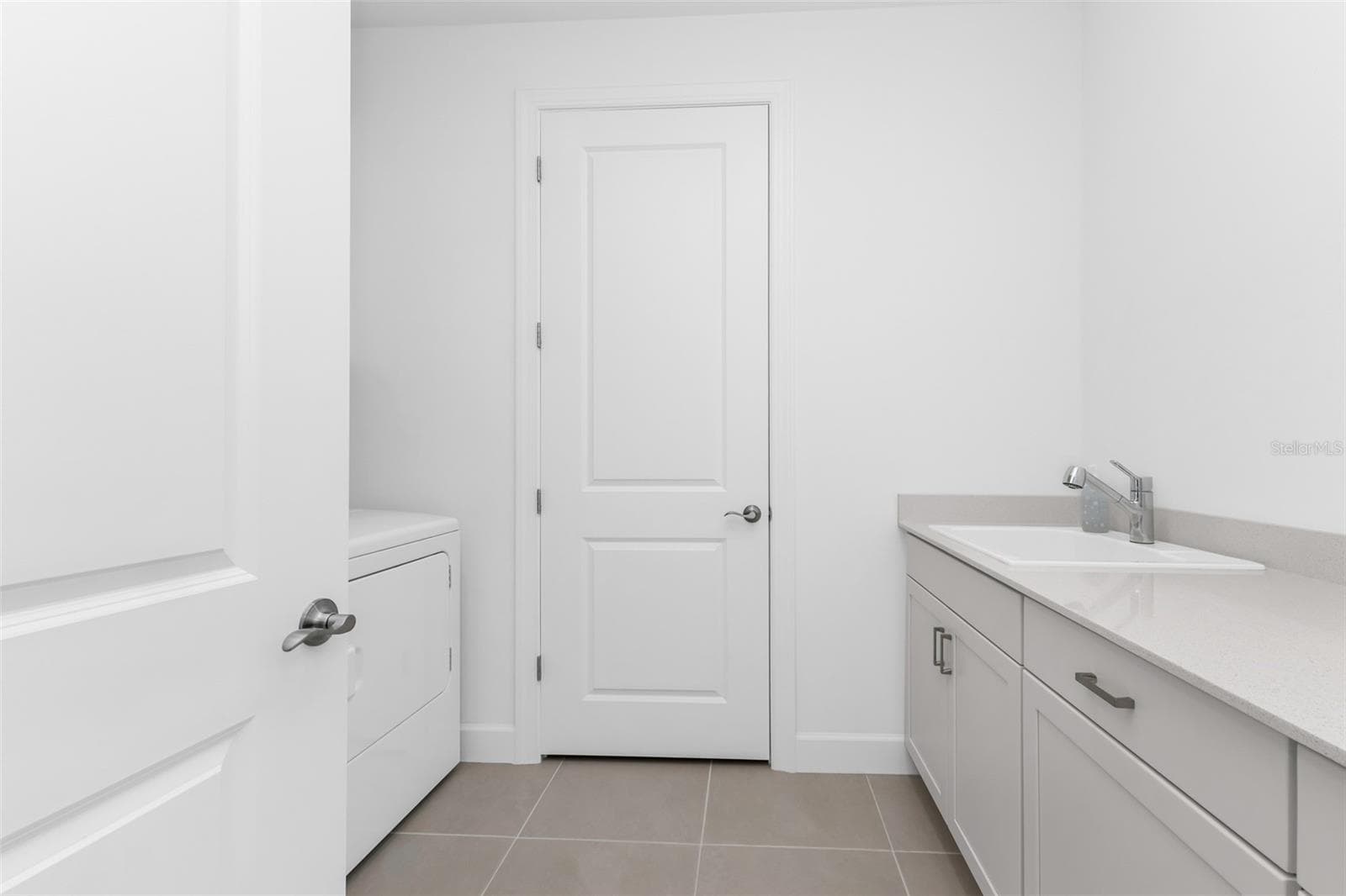 4400 LAKESIDE GROVE PLACE — photo 44 of 75