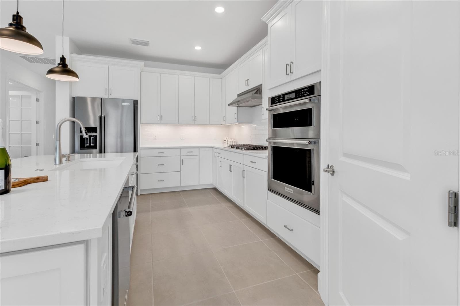 4400 LAKESIDE GROVE PLACE — photo 8 of 75
