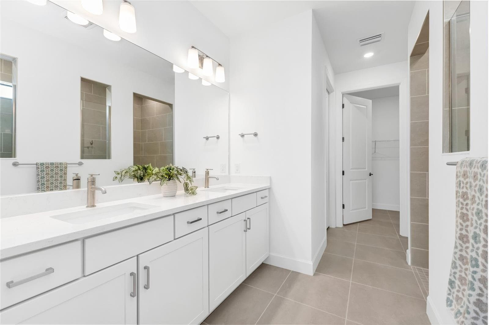 4400 LAKESIDE GROVE PLACE — photo 39 of 75