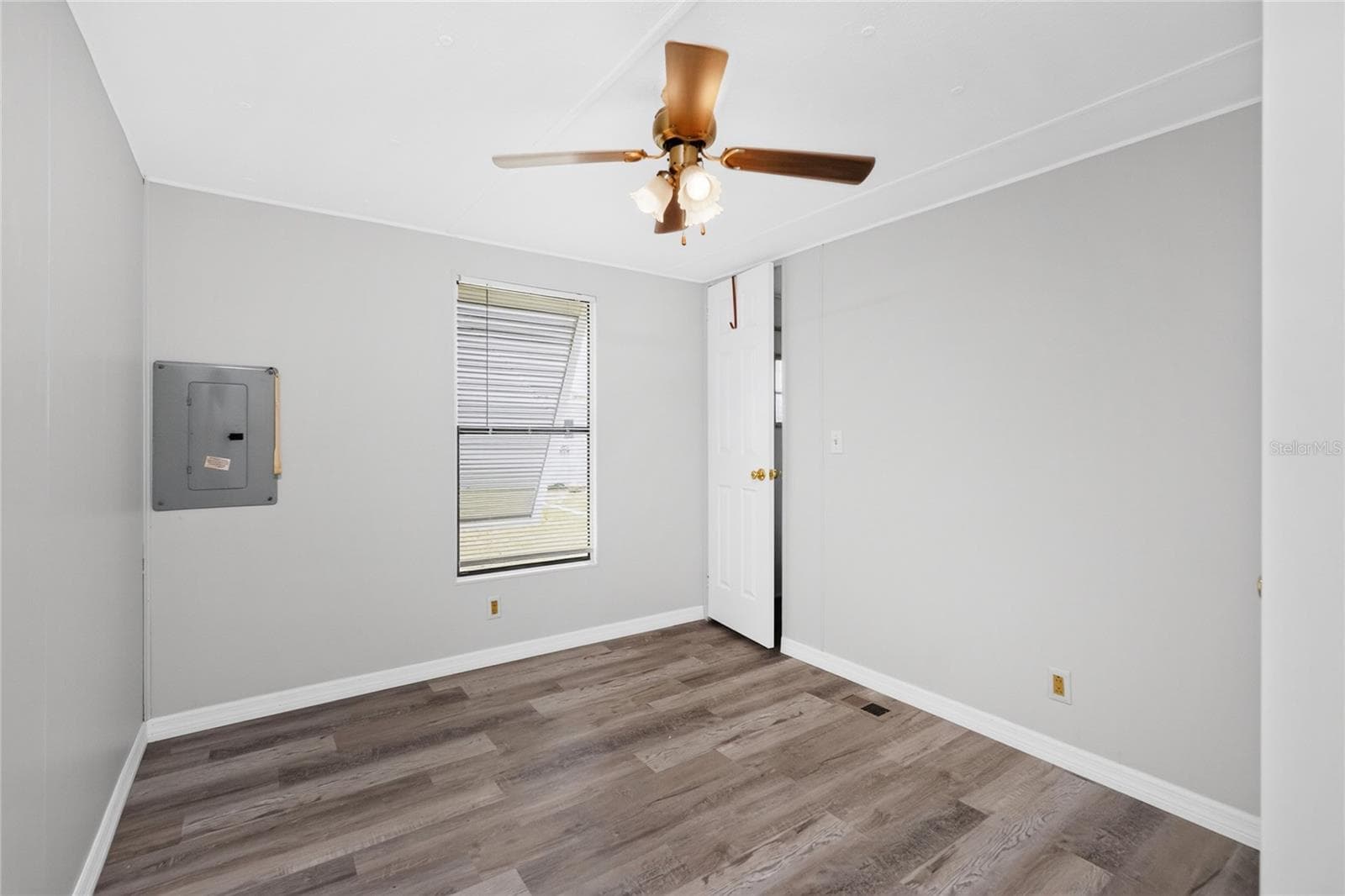 7526 SILAGE CIRCLE — photo 11 of 38