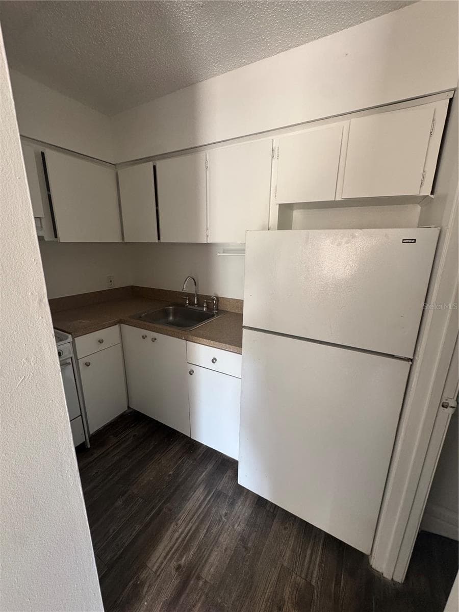 8560 CHANNELVIEW CIRCLE — photo 4 of 6