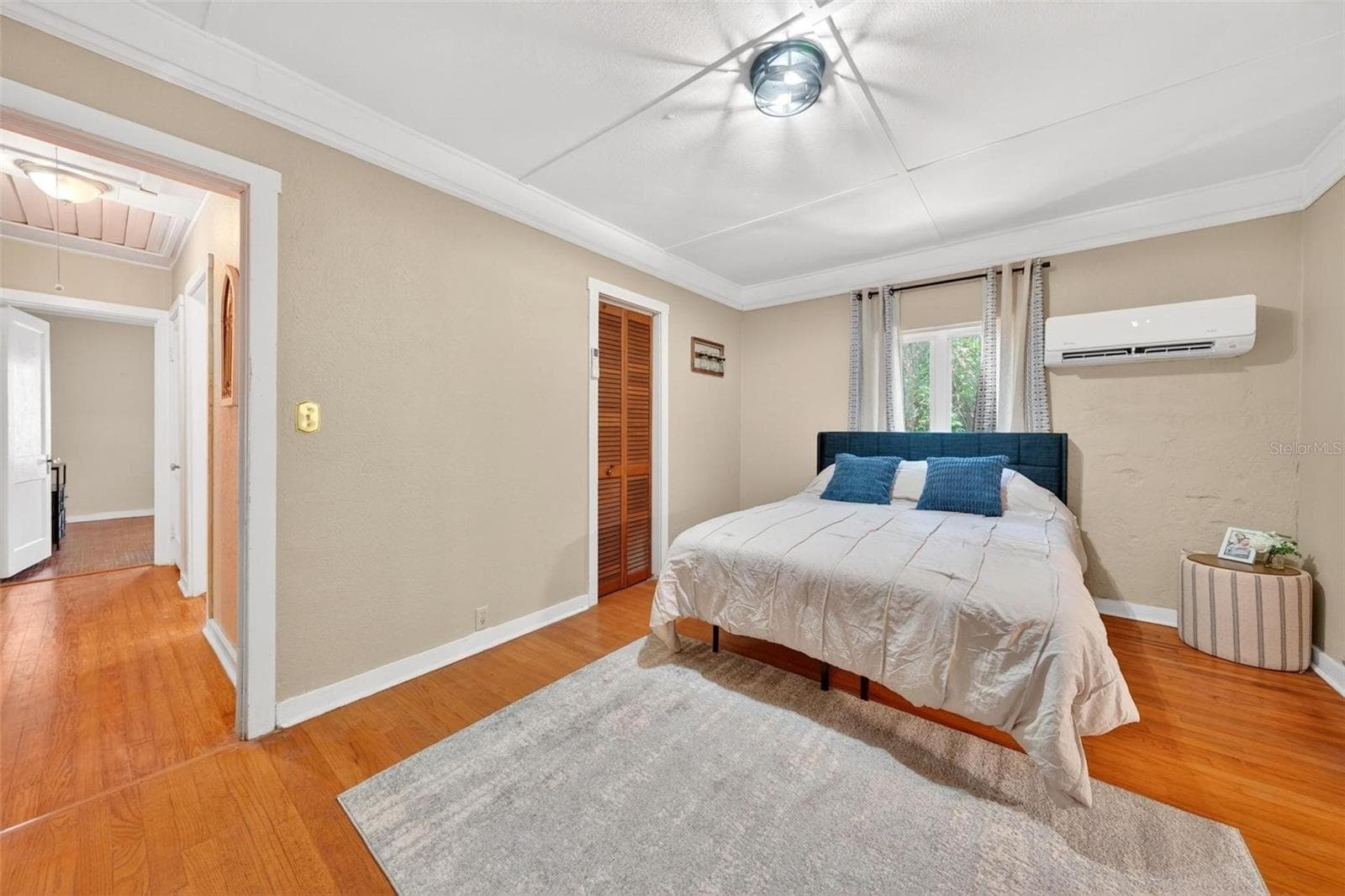 112 LAKE AVENUE — photo 37 of 70