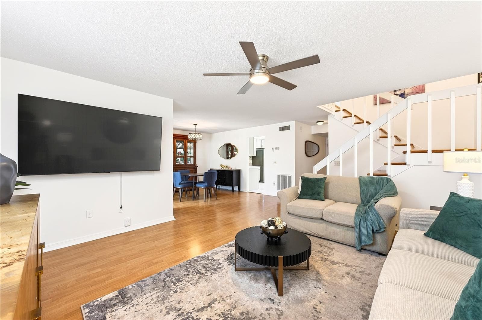 2218 MCMAHON COURT — photo 15 of 42
