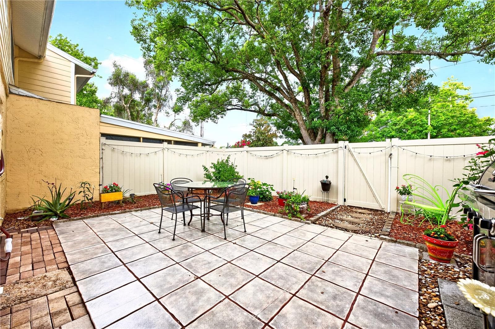 2218 MCMAHON COURT — photo 33 of 42