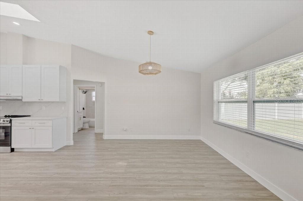 6501 68TH DRIVE — photo 15 of 46