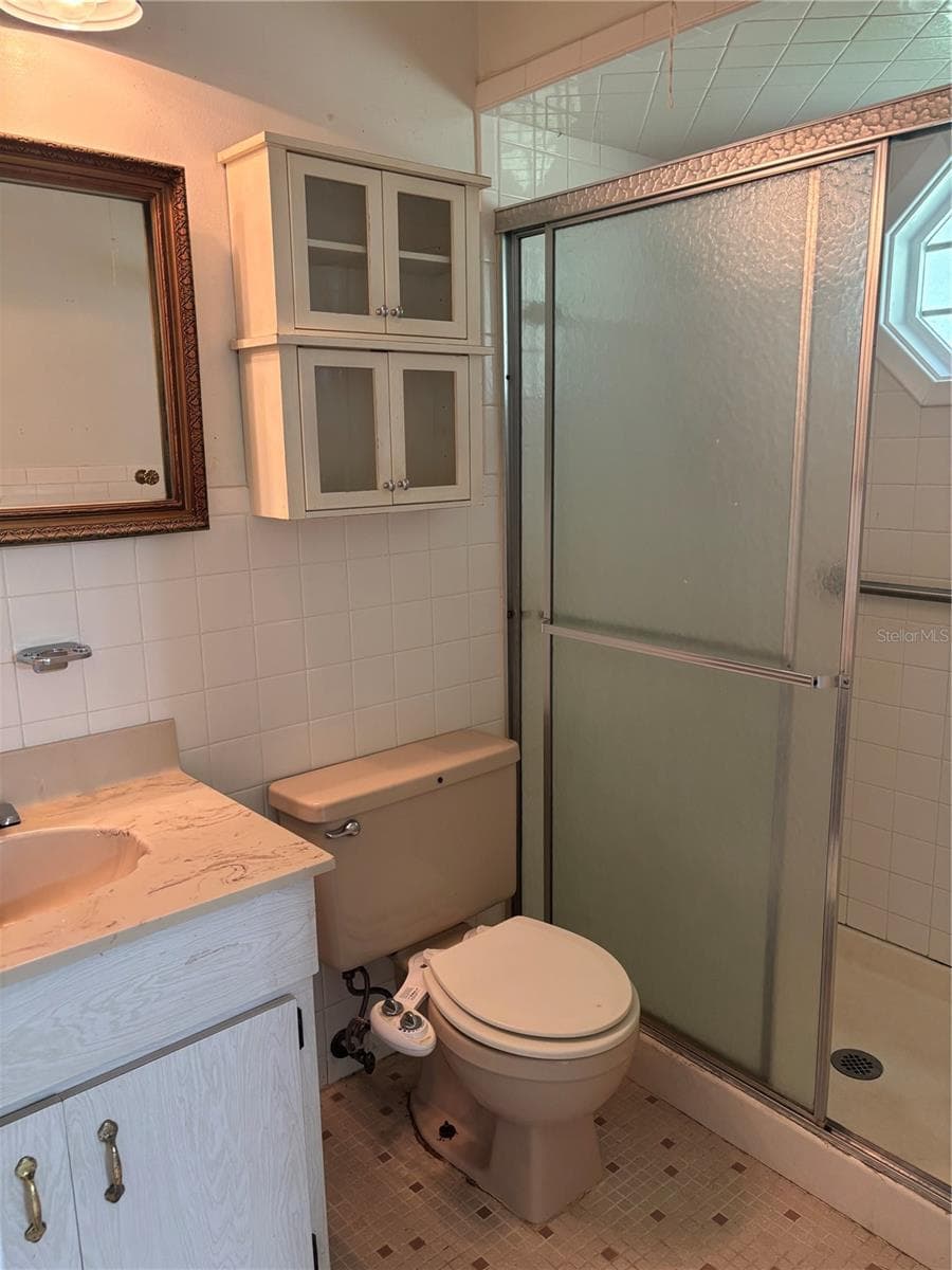 808 SPRUCE STREET — photo 9 of 17