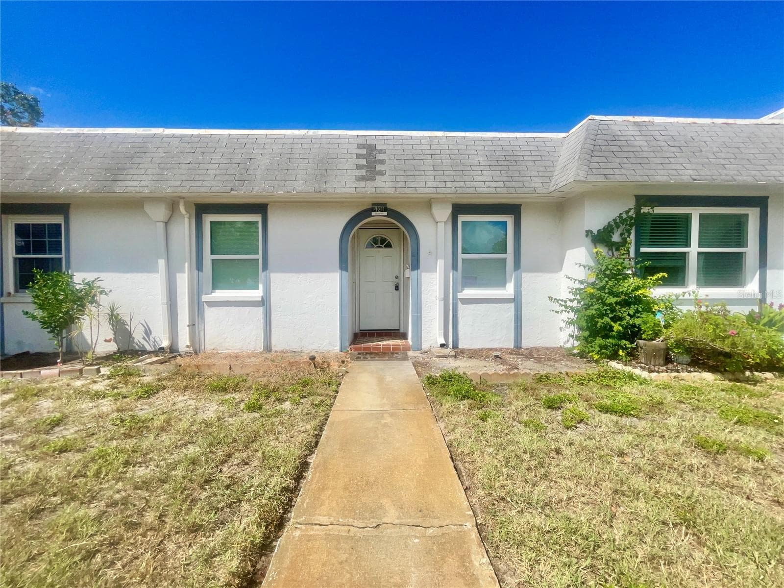 4211 SHELDON PLACE