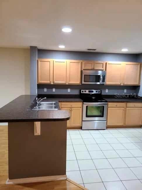 1034 CHALCEDONY STREET — photo 6 of 22