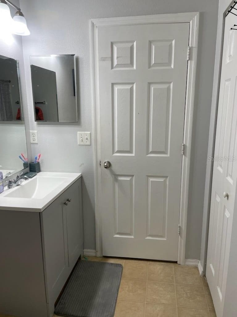 1034 CHALCEDONY STREET — photo 11 of 22