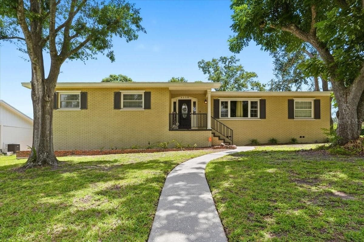 4520 ORANGEWOOD LOOP — photo 2 of 55