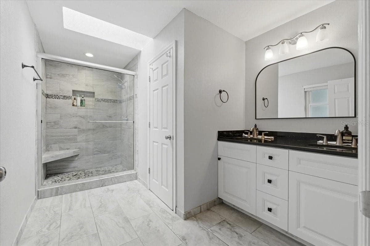 4520 ORANGEWOOD LOOP — photo 24 of 55