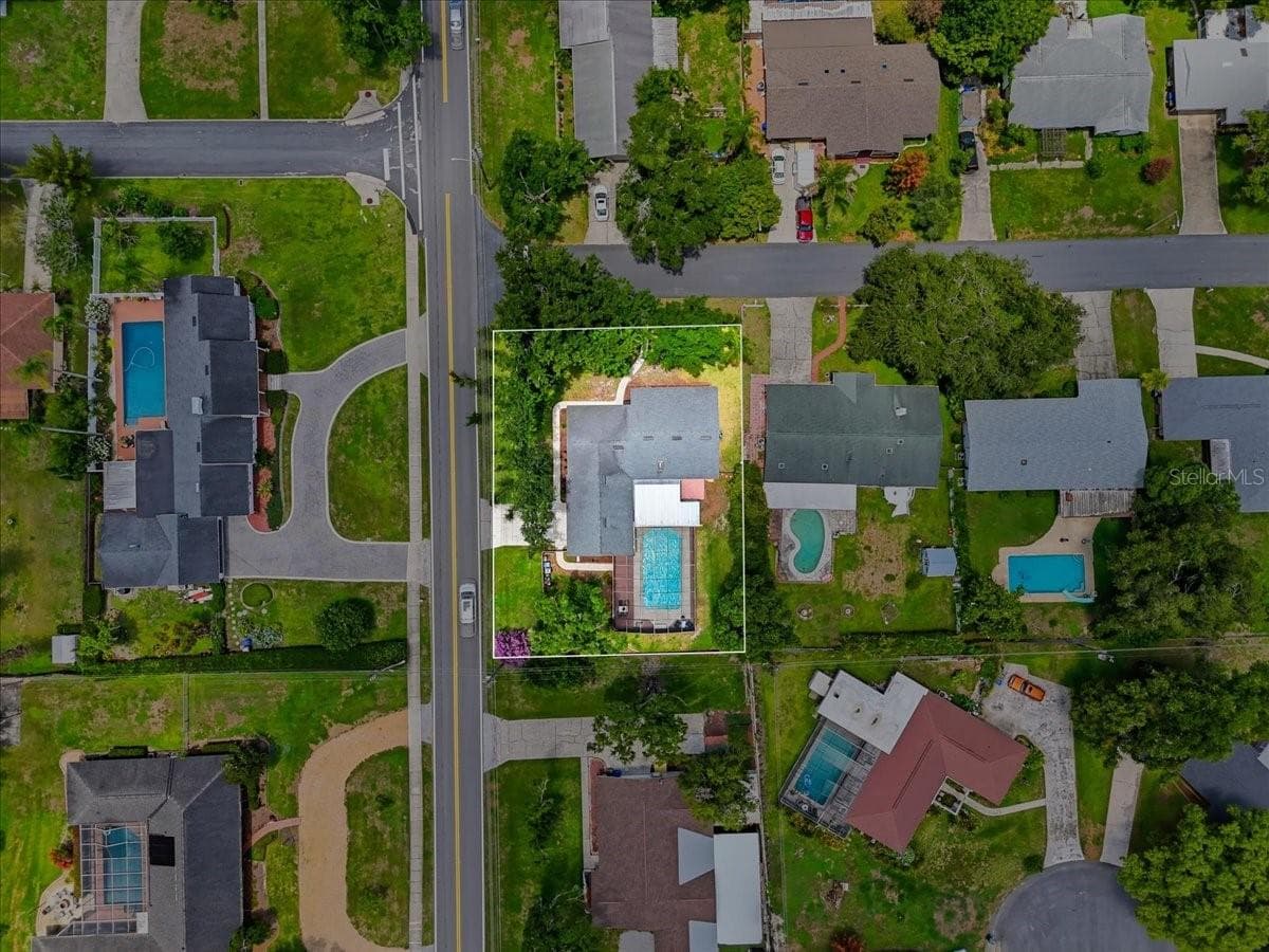 4520 ORANGEWOOD LOOP — photo 4 of 55